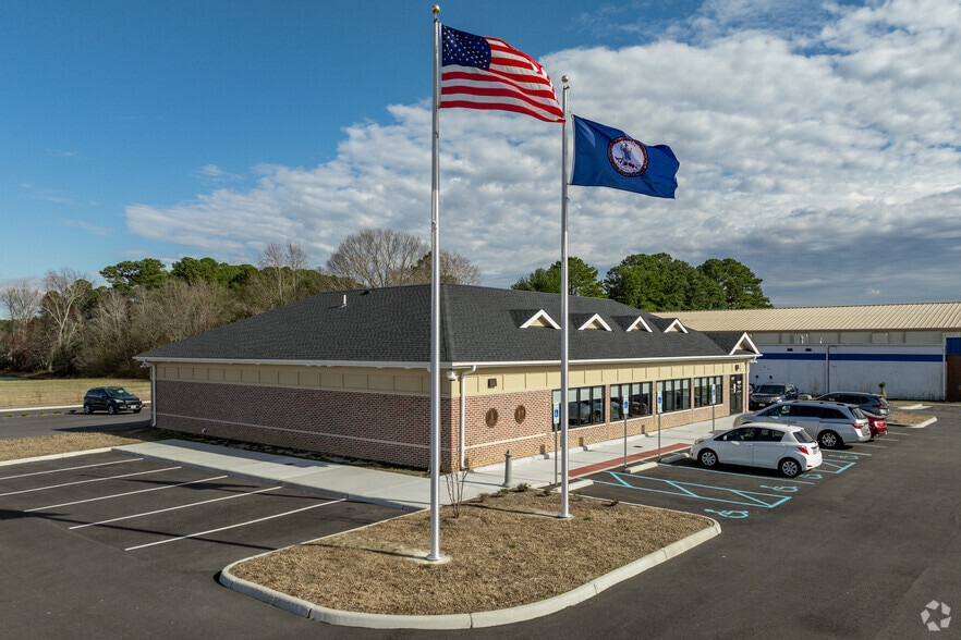 1403 S Church St, Smithfield, VA for sale - Building Photo - Image 2 of 5