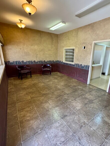 206 Main St, Gleason, TN à vendre - Photo intérieure - Image 2 de 13