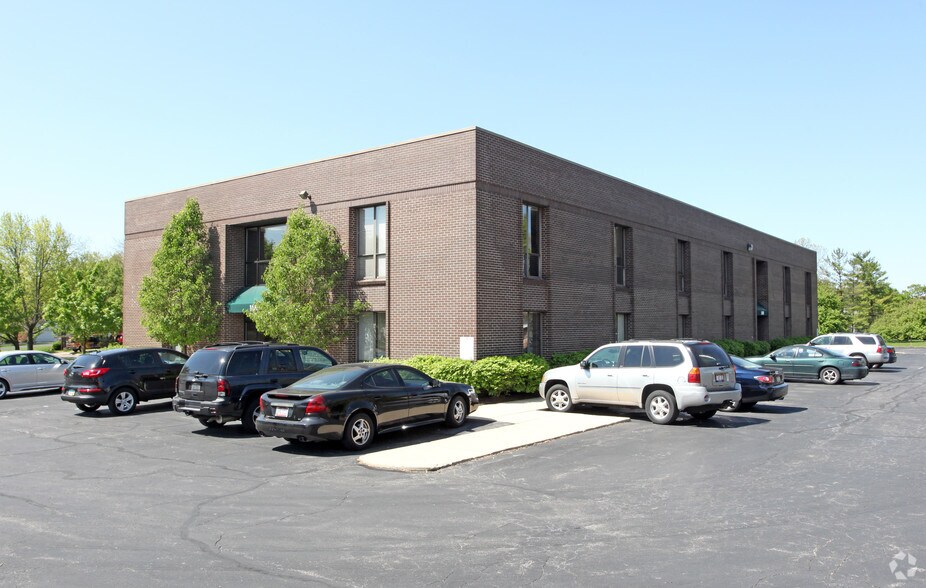 1880 Mackenzie Dr, Columbus, OH for lease - Building Photo - Image 2 of 6