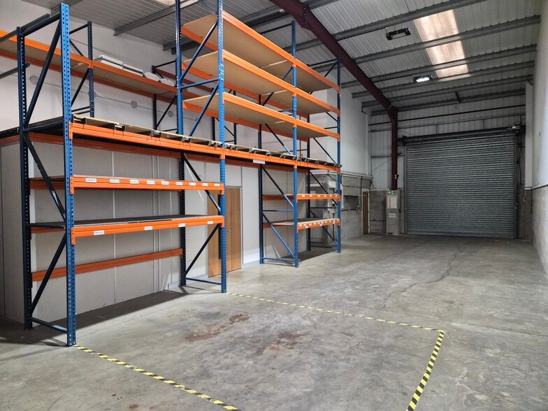 33 Chapman Way, High Brooms Industrial Estate Way, Tunbridge Wells for lease - Building Photo - Image 3 of 3