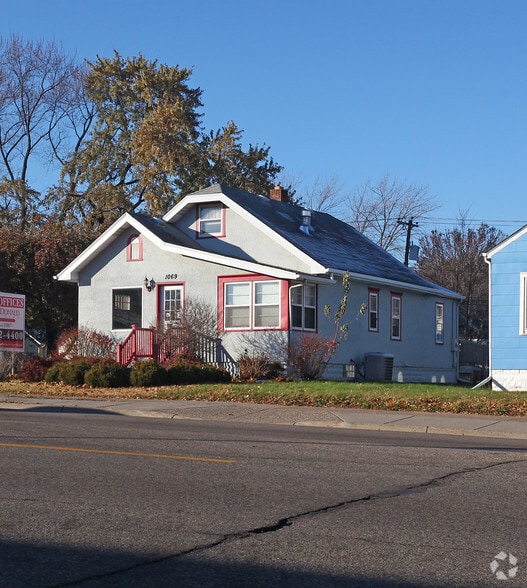 1069 Robert St S, West Saint Paul, MN for lease - Building Photo - Image 2 of 2