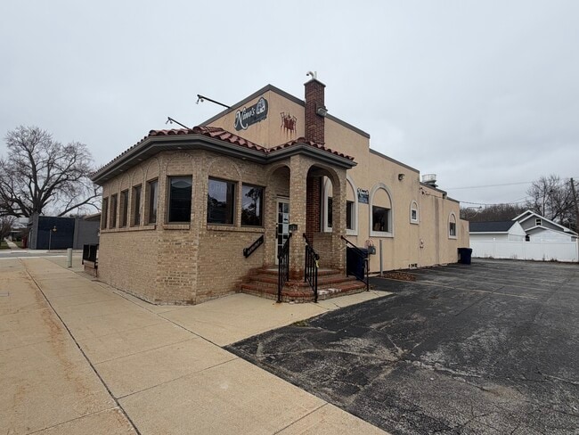 Plus de détails pour 1705 Columbus Ave, Bay City, MI - Commerce de détail à vendre