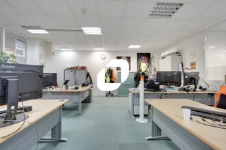 Bureau dans Chessy à louer Photo intérieure- Image 2 de 9