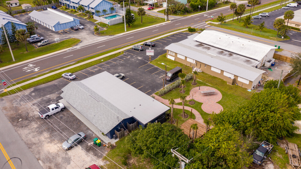 1811 S Orlando Ave, Cocoa Beach, FL for sale - Building Photo - Image 2 of 12