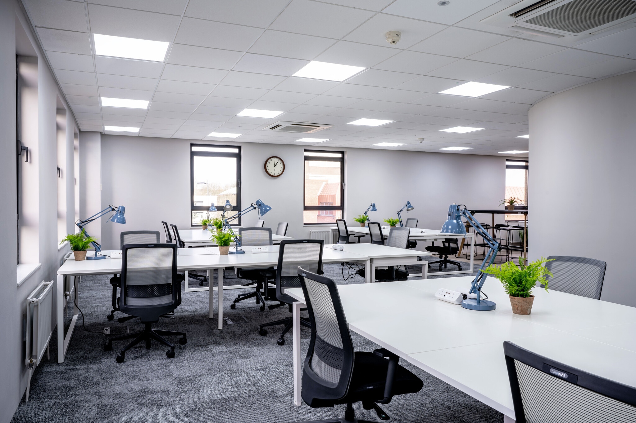 Basing Vw, Basingstoke for lease Interior Photo- Image 1 of 8