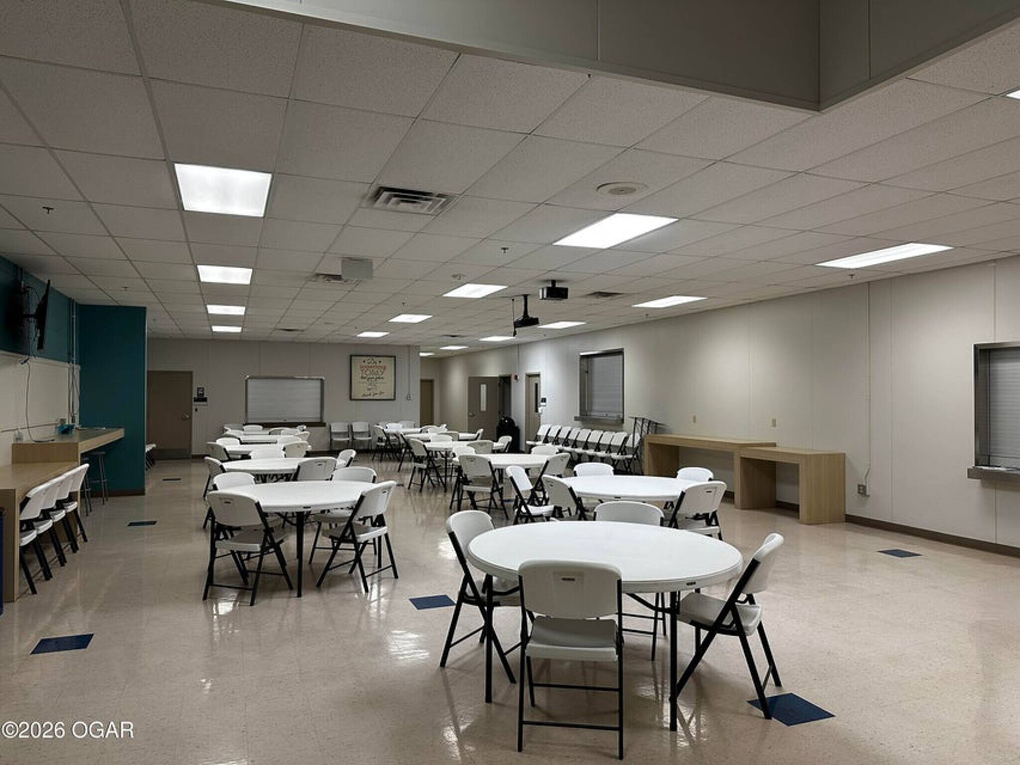 500 Grand Ave, Joplin, MO for lease Interior Photo- Image 1 of 41