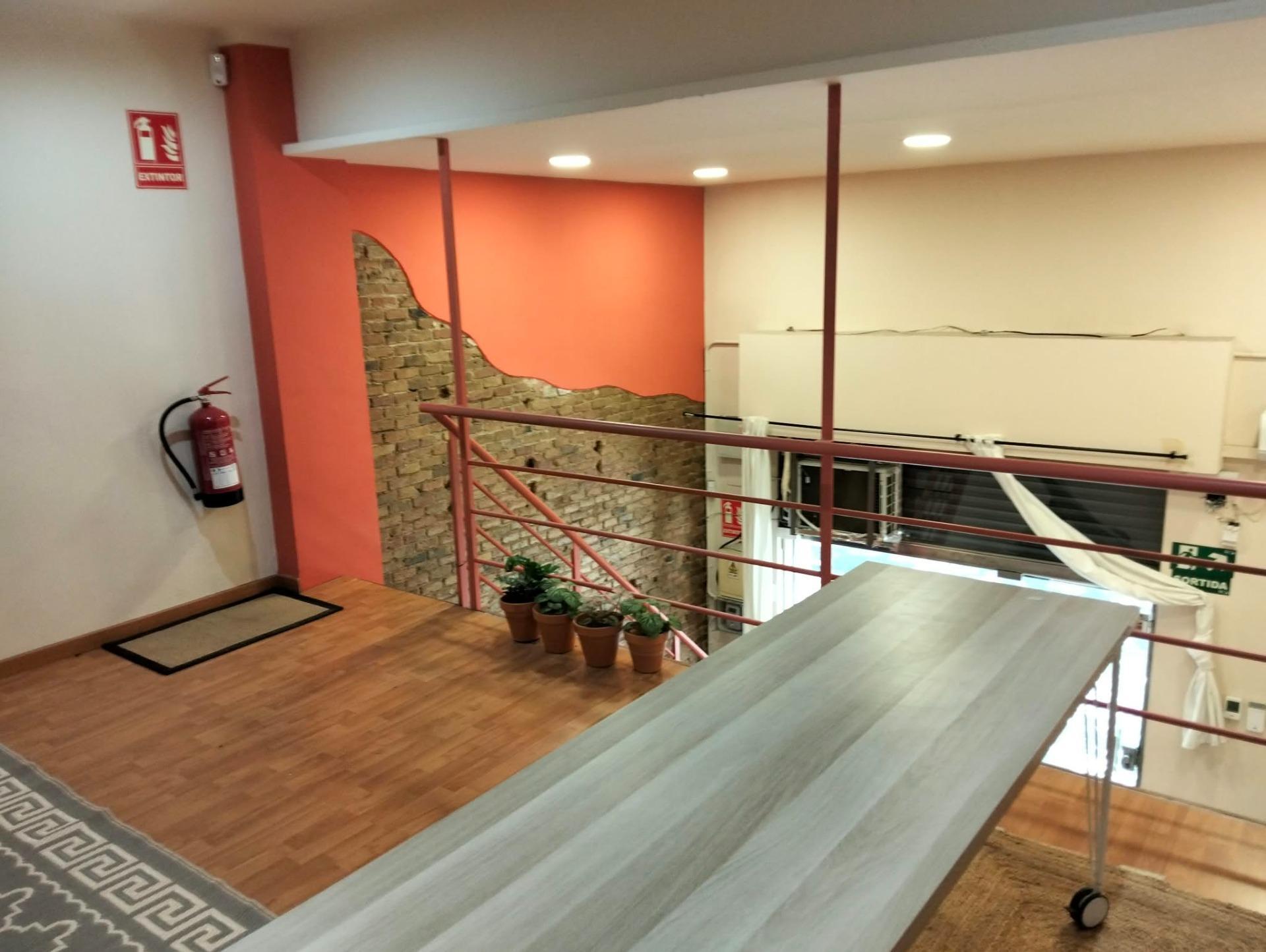 Retail in Barcelona, Barcelona for lease Interior Photo- Image 1 of 14