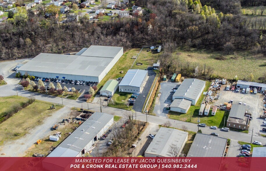 1282 Southside Dr, Salem, VA à louer - Photo du bâtiment - Image 2 de 9