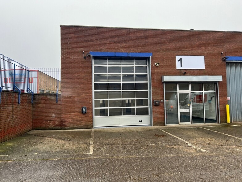 1-3 Monk Pond St, Northampton for lease - Building Photo - Image 1 of 8