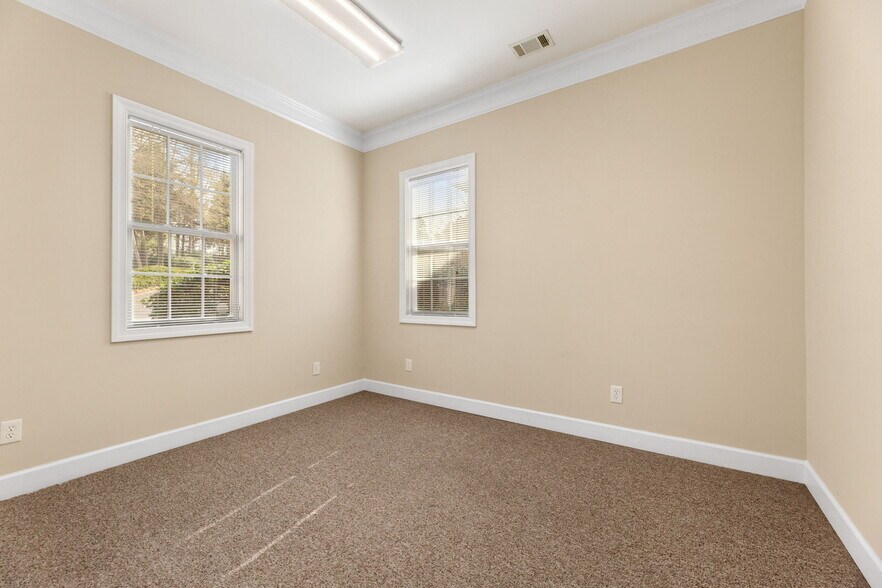 3535 Roswell Rd, Marietta, GA à louer - Photo intérieure - Image 3 de 13