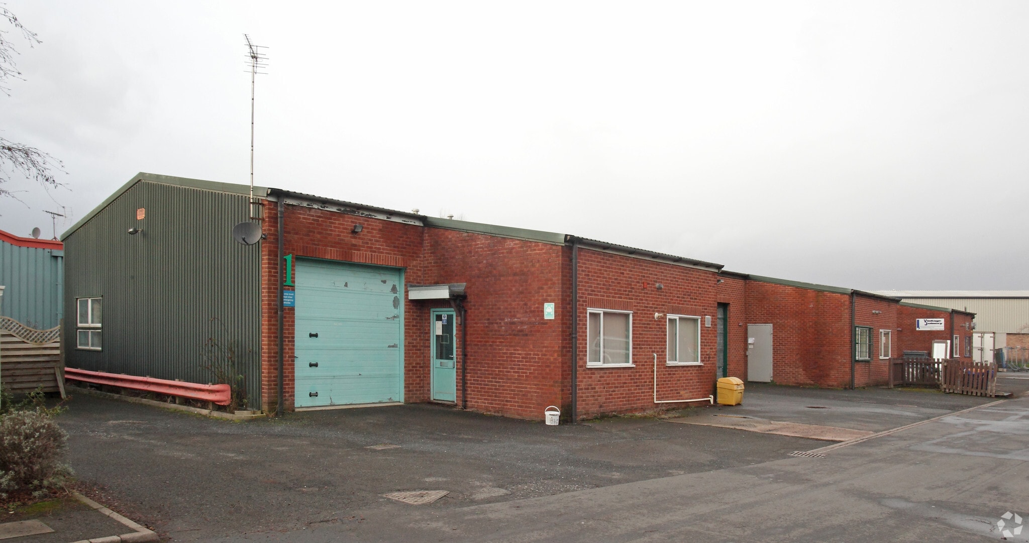 Western Clos, Leominster for lease Primary Photo- Image 1 of 6