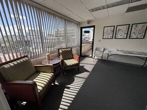 1210 Artesian St, Honolulu, HI for lease Interior Photo- Image 1 of 11