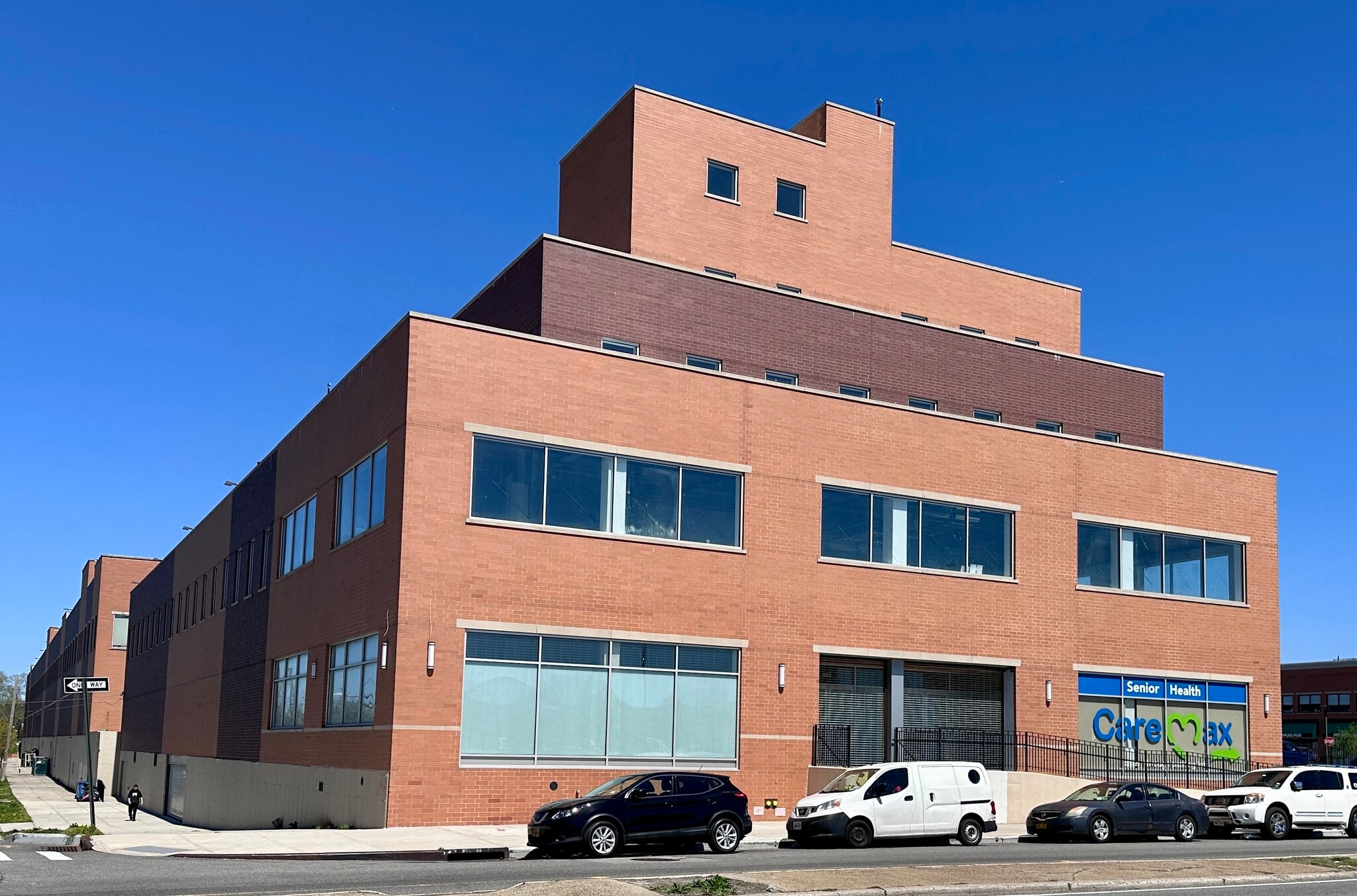 7801-15 Linden Blvd, Queens, NY for lease Primary Photo- Image 1 of 16