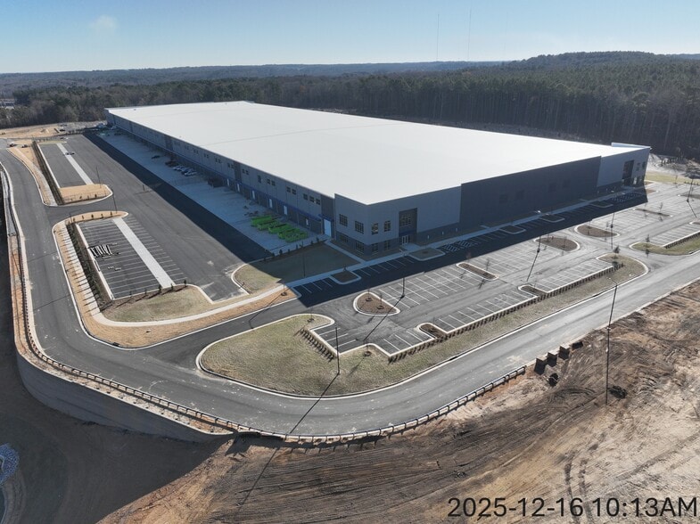 255 Eagle Crest Way, Garner, NC for lease - Building Photo - Image 1 of 5