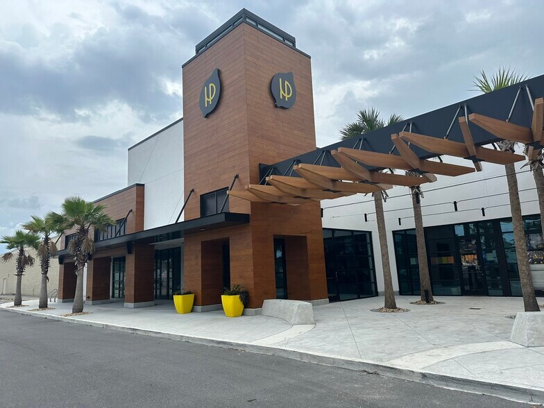 500-580 Atlantic Blvd, Neptune Beach, FL à louer - Photo du bâtiment - Image 2 de 10