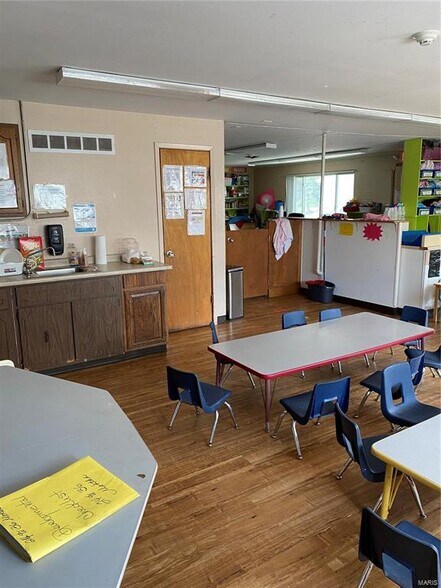 13775 New Halls Ferry Rd, Florissant, MO à vendre - Photo intérieure - Image 3 de 12