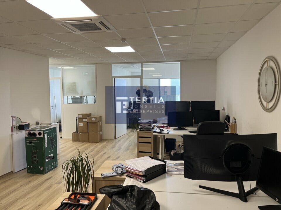 Office in Montpellier for lease Interior Photo- Image 1 of 7