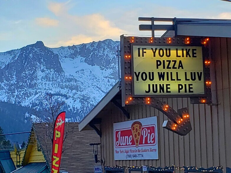 2588 Highway 158, June Lake, CA à vendre - Photo du bâtiment - Image 3 de 37