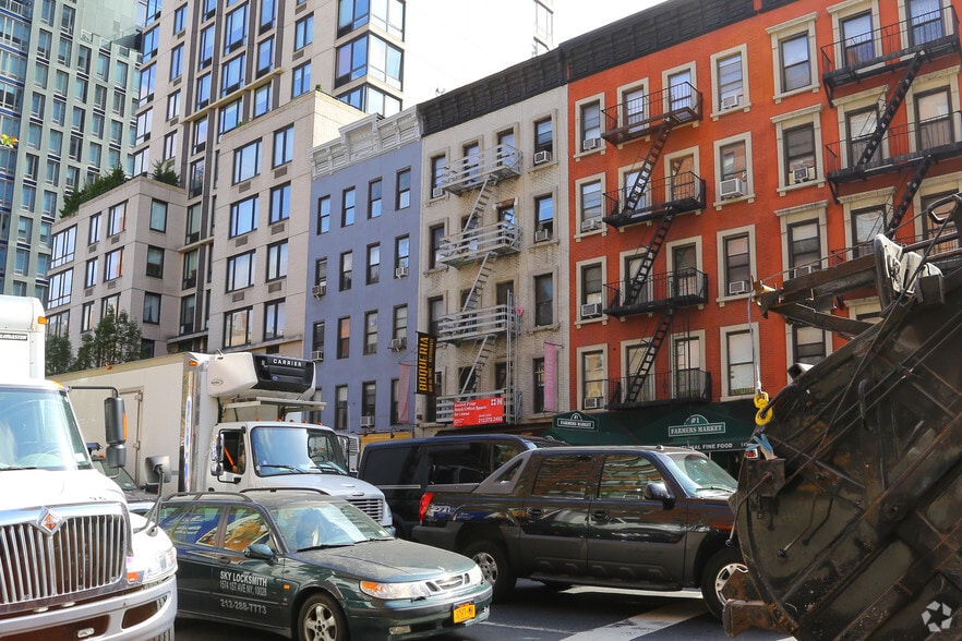 1460 Second Ave, New York, NY for sale - Building Photo - Image 3 of 3