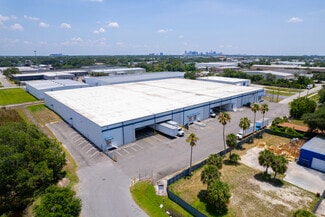 Plus de détails pour 2700-2716 Hazelhurst Ave, Orlando, FL - Industriel à louer