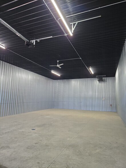 47795 Van Donge St, Sioux Falls, SD à vendre - Photo du bâtiment - Image 2 de 12