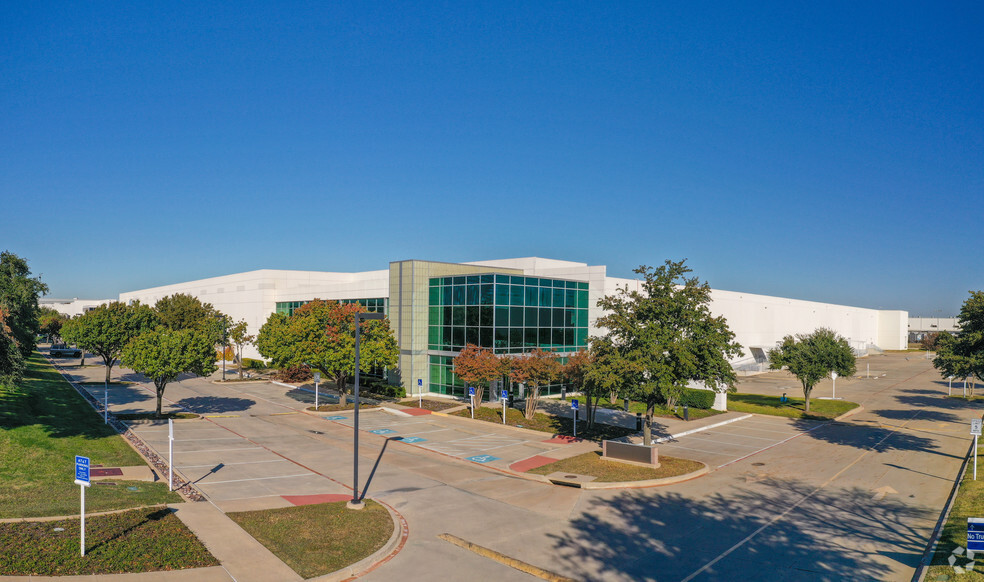 5501 Alliance Gateway Fwy, Fort Worth, TX à vendre - Photo du bâtiment - Image 1 de 1