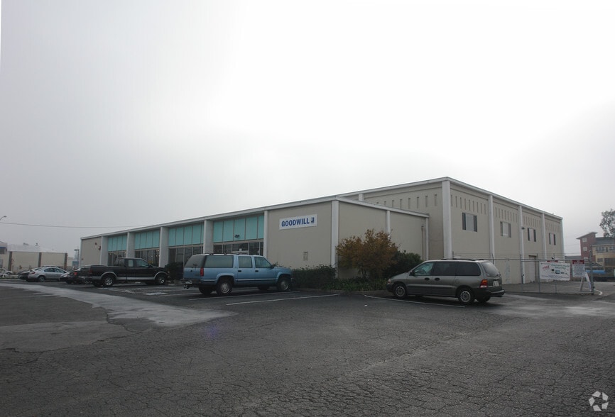 1000 Lakeville St, Petaluma, CA for sale - Primary Photo - Image 1 of 3