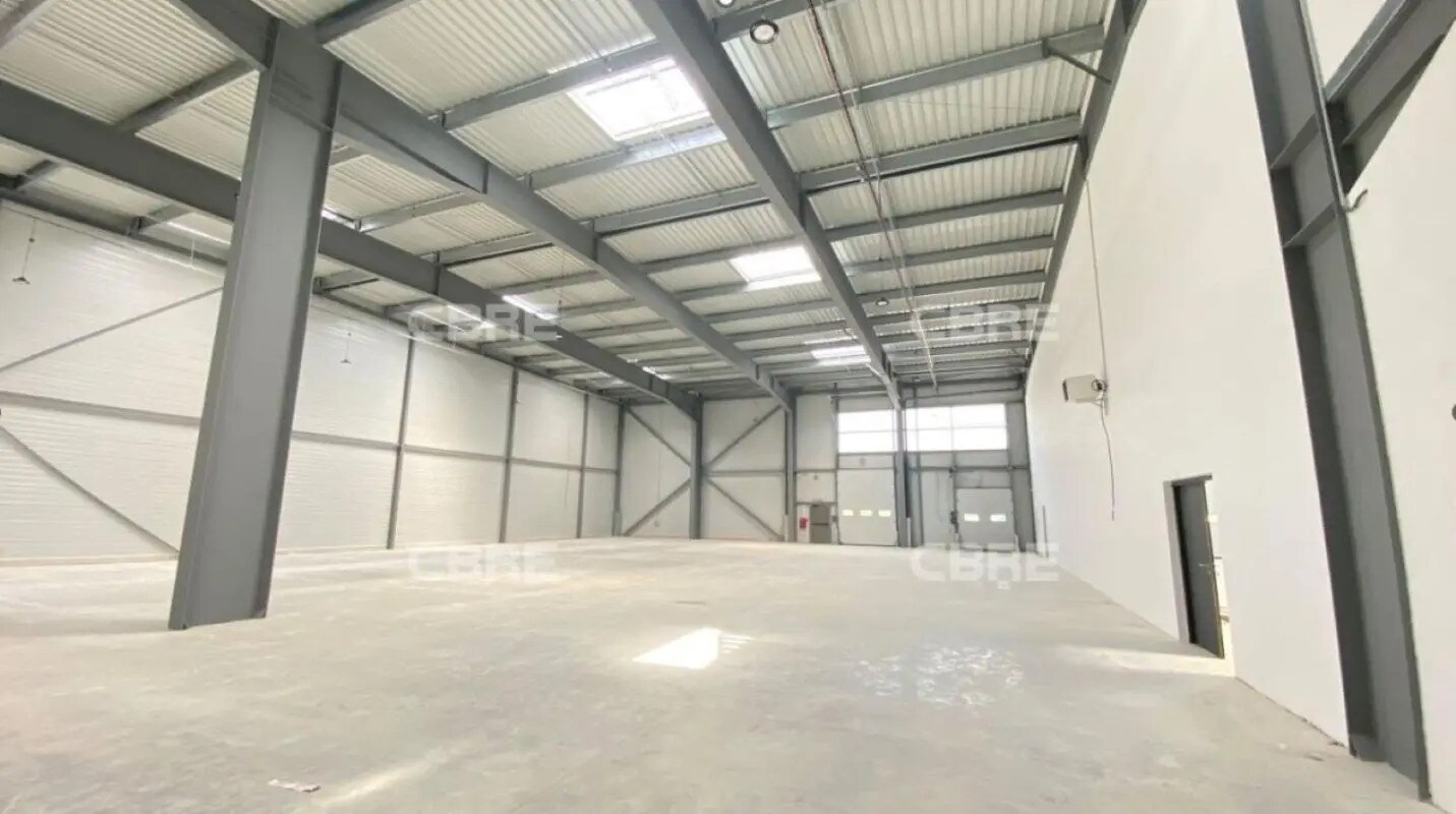 Office in Croissy-Beaubourg for lease Interior Photo- Image 1 of 11