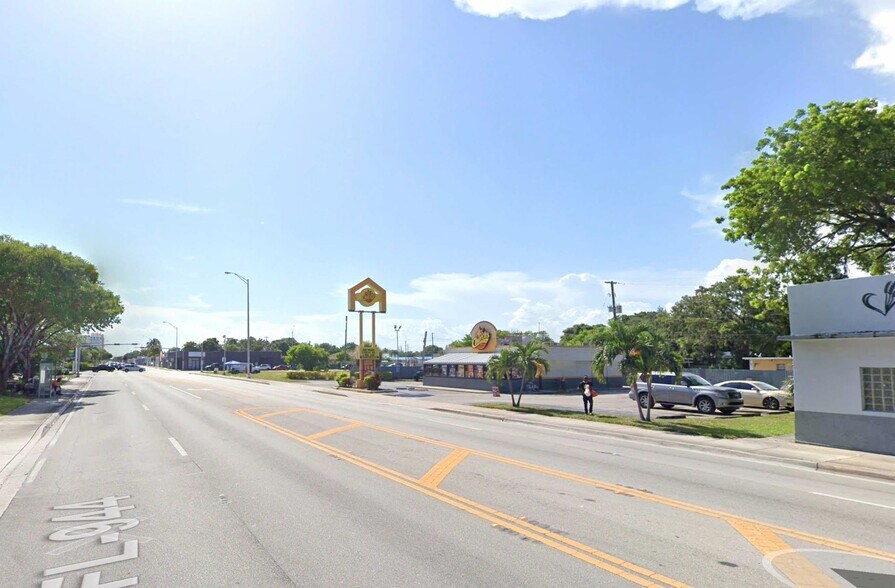 1155 NW 54th St, Miami, FL à vendre - Photo du bâtiment - Image 3 de 7