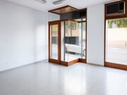Interior local