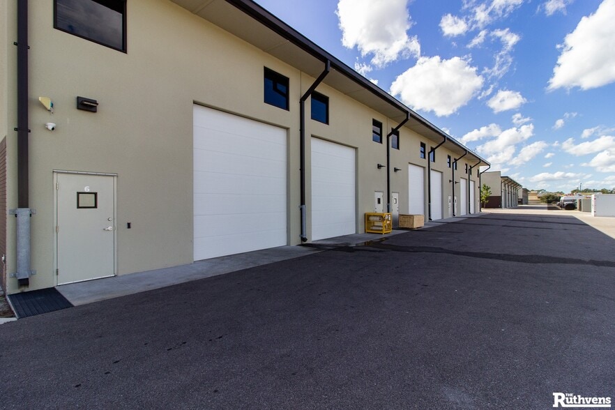 3625 Jones Industrial Dr, Lakeland, FL for lease - Building Photo - Image 3 of 23