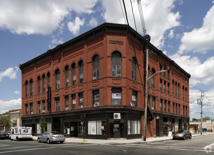 1106 Main St, Brockton, MA for sale - Primary Photo - Image 1 of 1