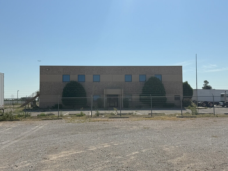 5801 SW 11th St, Oklahoma City, OK for lease - Building Photo - Image 3 of 17