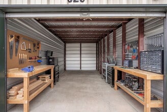 180 Thurman Ln, Oakland, OR for lease Interior Photo- Image 2 of 2