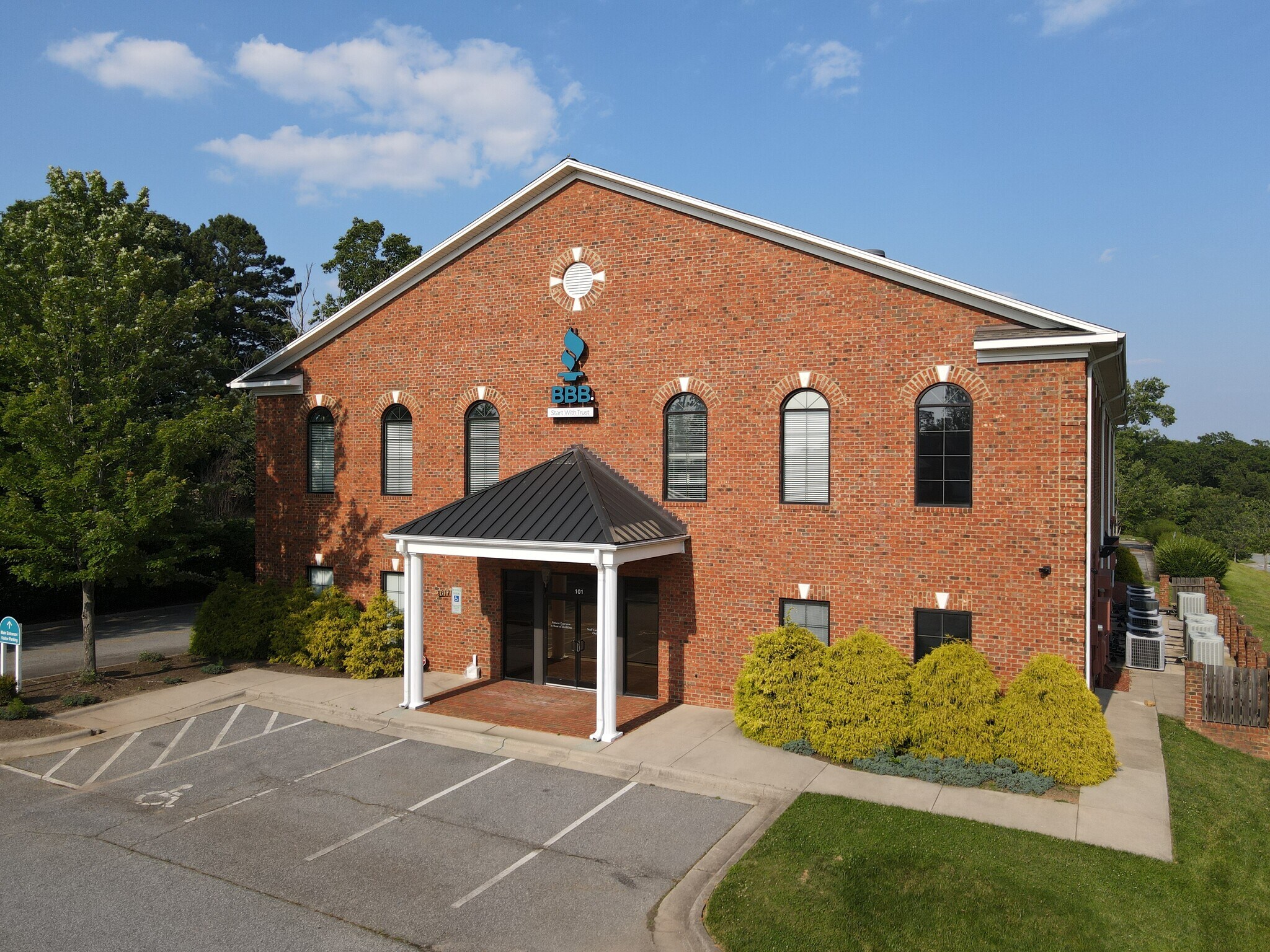 1617 S Hwy 66, Kernersville, NC à louer Photo du bâtiment- Image 1 de 10