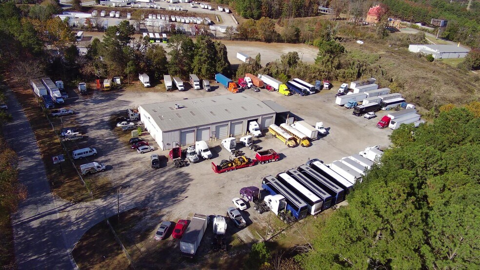 4490 Bowman Industrial Ct, Conley, GA à louer - Photo du bâtiment - Image 2 de 4