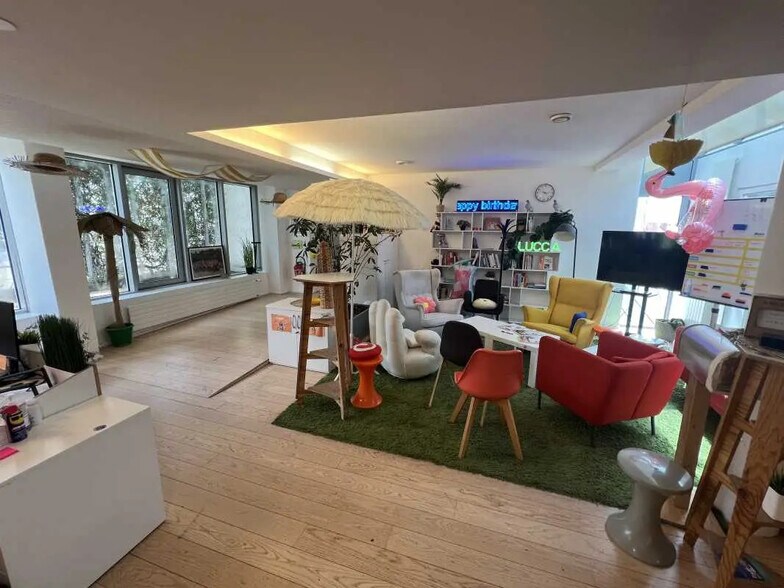 Bureau dans Nantes à louer - Photo du bâtiment - Image 3 de 12