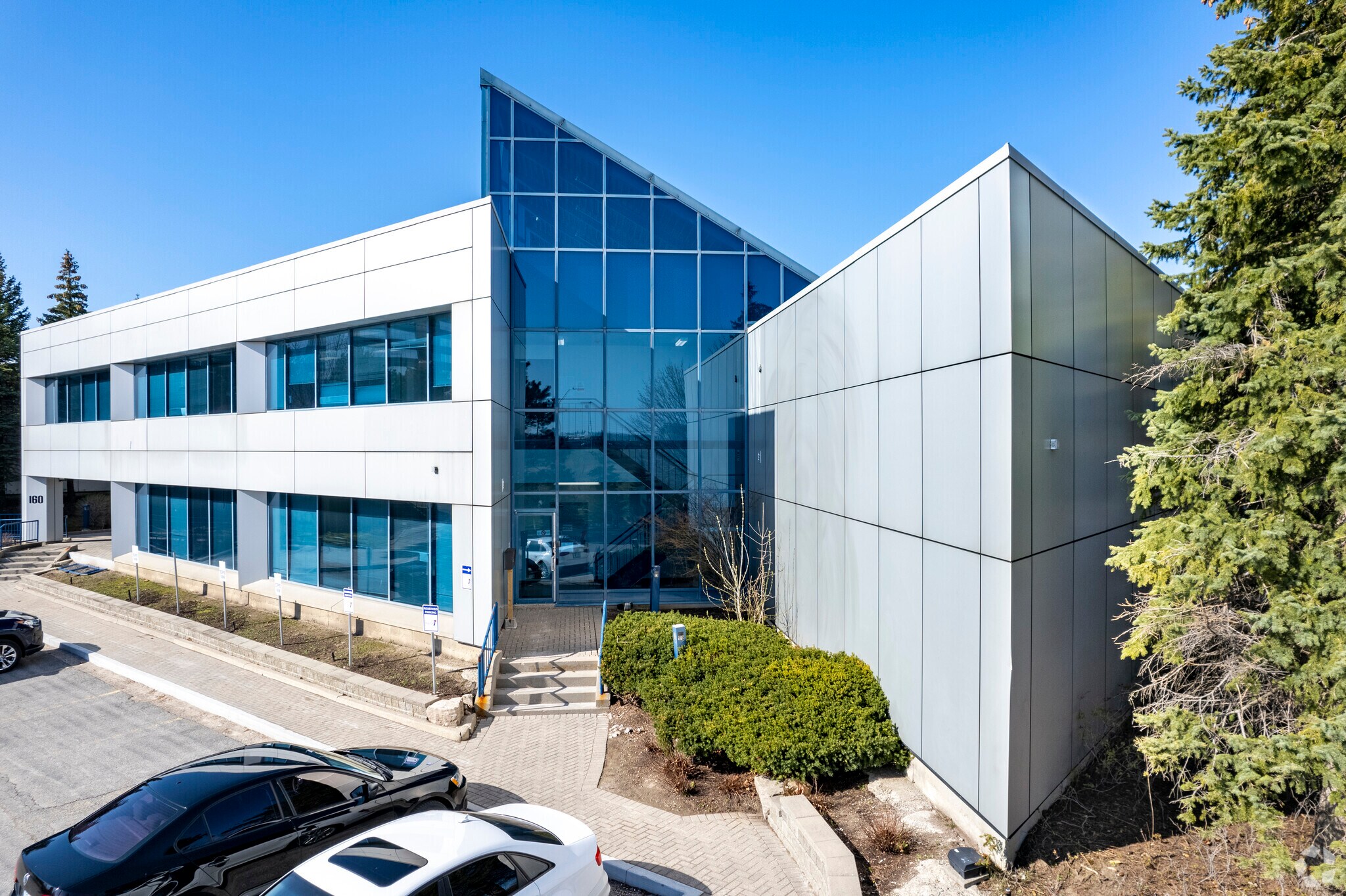 160 Commerce Valley Dr E, Markham, ON à vendre Photo principale- Image 1 de 1