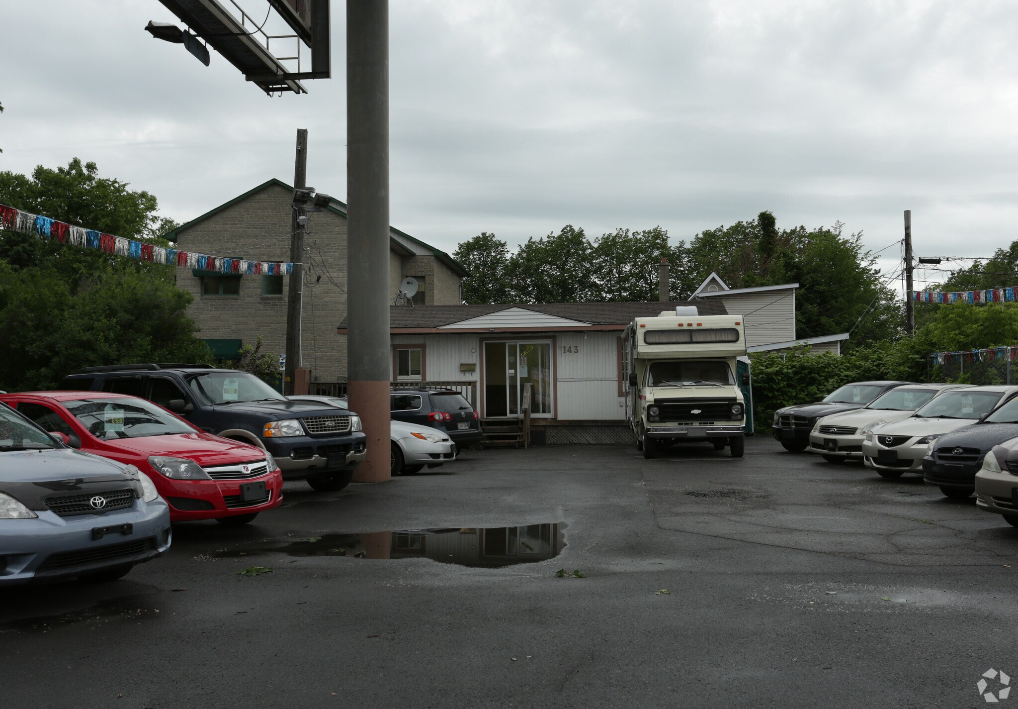 143 Montreal Rd, Ottawa, ON for sale Primary Photo- Image 1 of 1