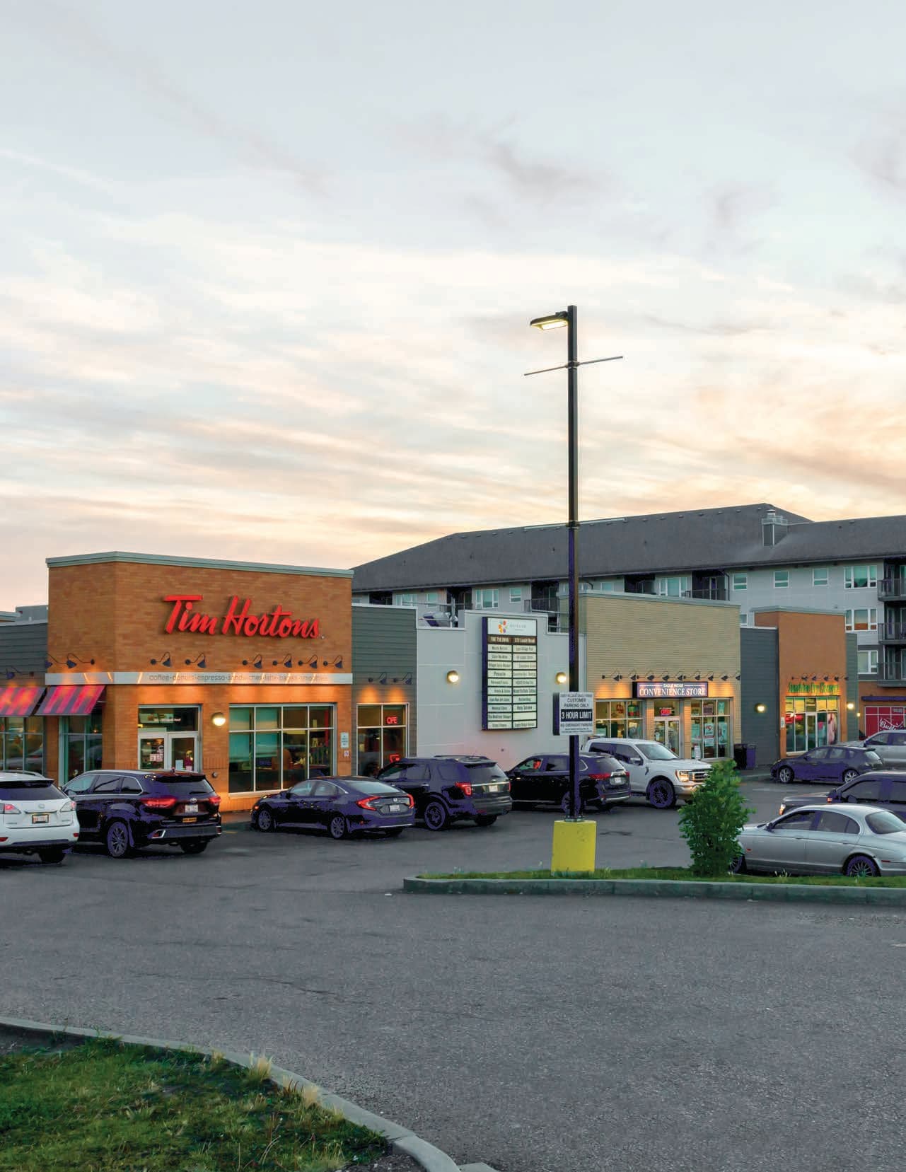 355 Loutit Rd, Fort McMurray, AB à louer Photo du bâtiment- Image 1 de 3