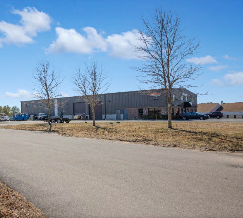 198 S Meadow Rd, Plymouth, MA à vendre Photo du bâtiment- Image 1 de 7