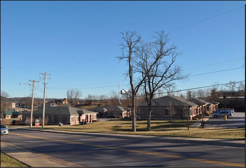 50 E North St, Eureka, MO à vendre - Photo principale - Image 1 de 1