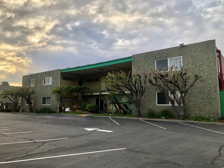 5623 N Peck Rd, Arcadia, CA à vendre - Photo du bâtiment - Image 2 de 18