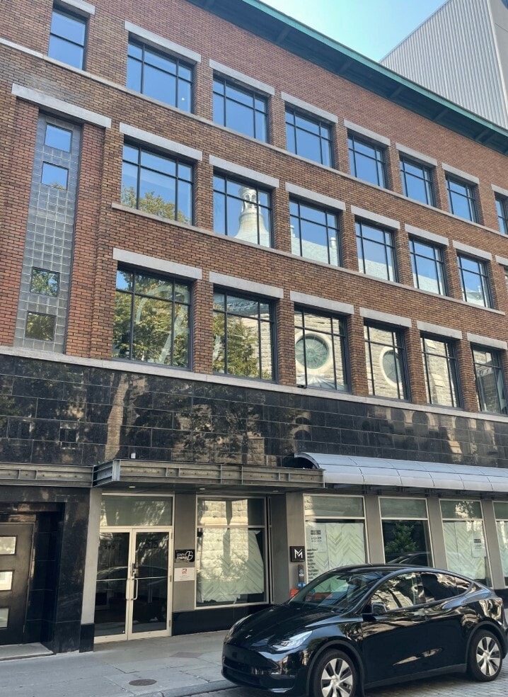 570 Boul Charest E, Québec, QC for lease Primary Photo- Image 1 of 2