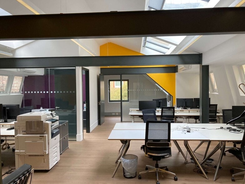 32 Parker St, London for sale - Interior Photo - Image 2 of 15