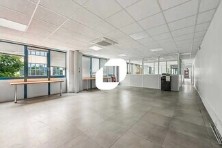 Plus de détails pour 32 Avenue Des Pépiniéres, Fresnes - Bureau, Local d'activités à louer