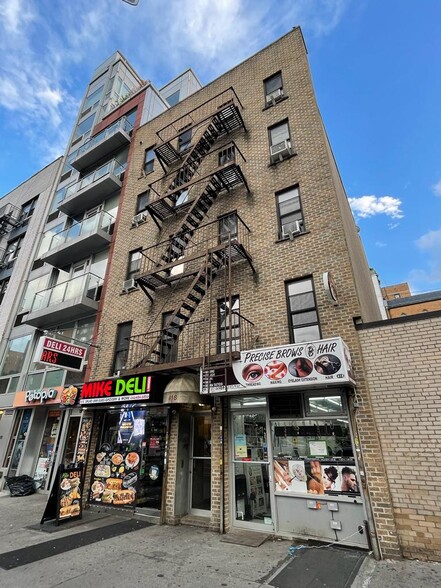 418 E 14th St, New York, NY for lease - Building Photo - Image 2 of 8