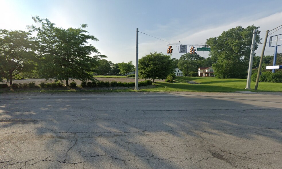 2820 Kentucky Ave, Indianapolis, IN à louer - Photo du bâtiment - Image 3 de 3