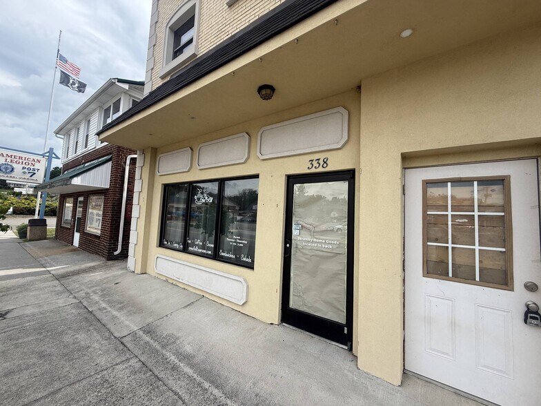 338 N Washington Ave, Pulaski, VA for lease - Building Photo - Image 3 of 14