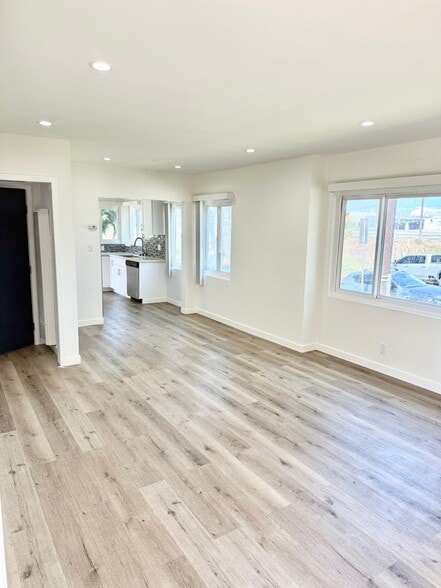 1112 E Imperial Ave, El Segundo, CA for sale - Building Photo - Image 2 of 13